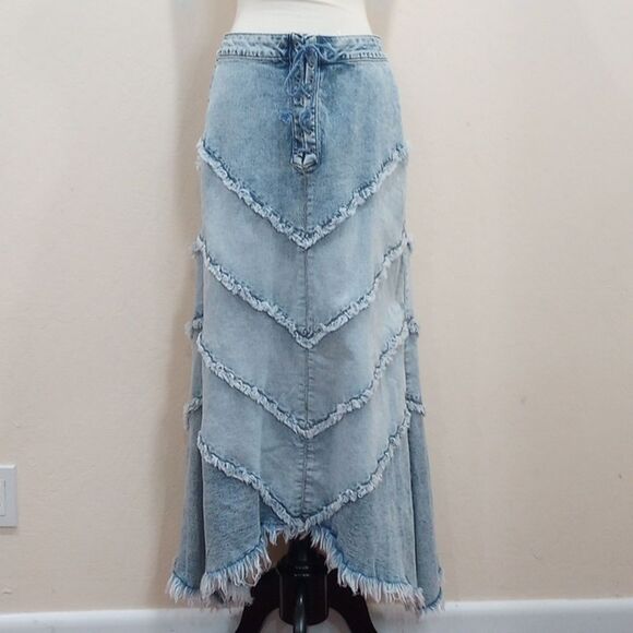 Wash Lab Denim Chevron Raw Hem Maxi Skirt - Size 29 / M - L - Picture 6 of 14
